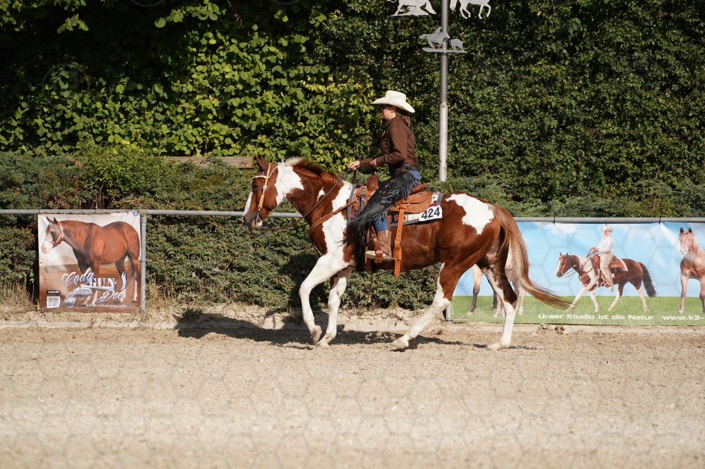 s_A_908325.JPG